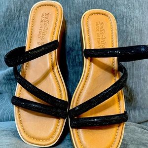 *NEW* Bella Vita Women's Ona-Italy Sparkle Slide Flat Sandal in Black Metallic